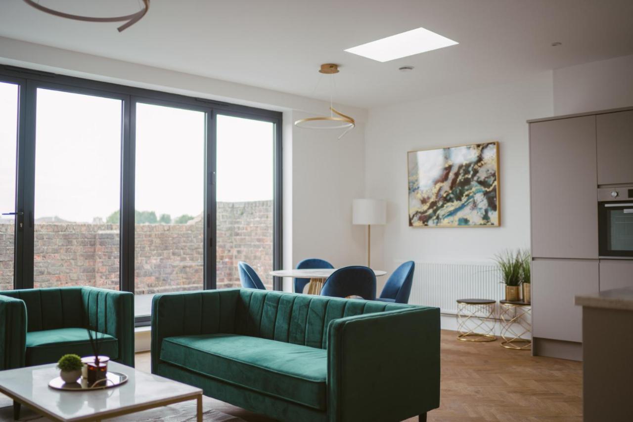 York Riverside Apartments 外观 照片