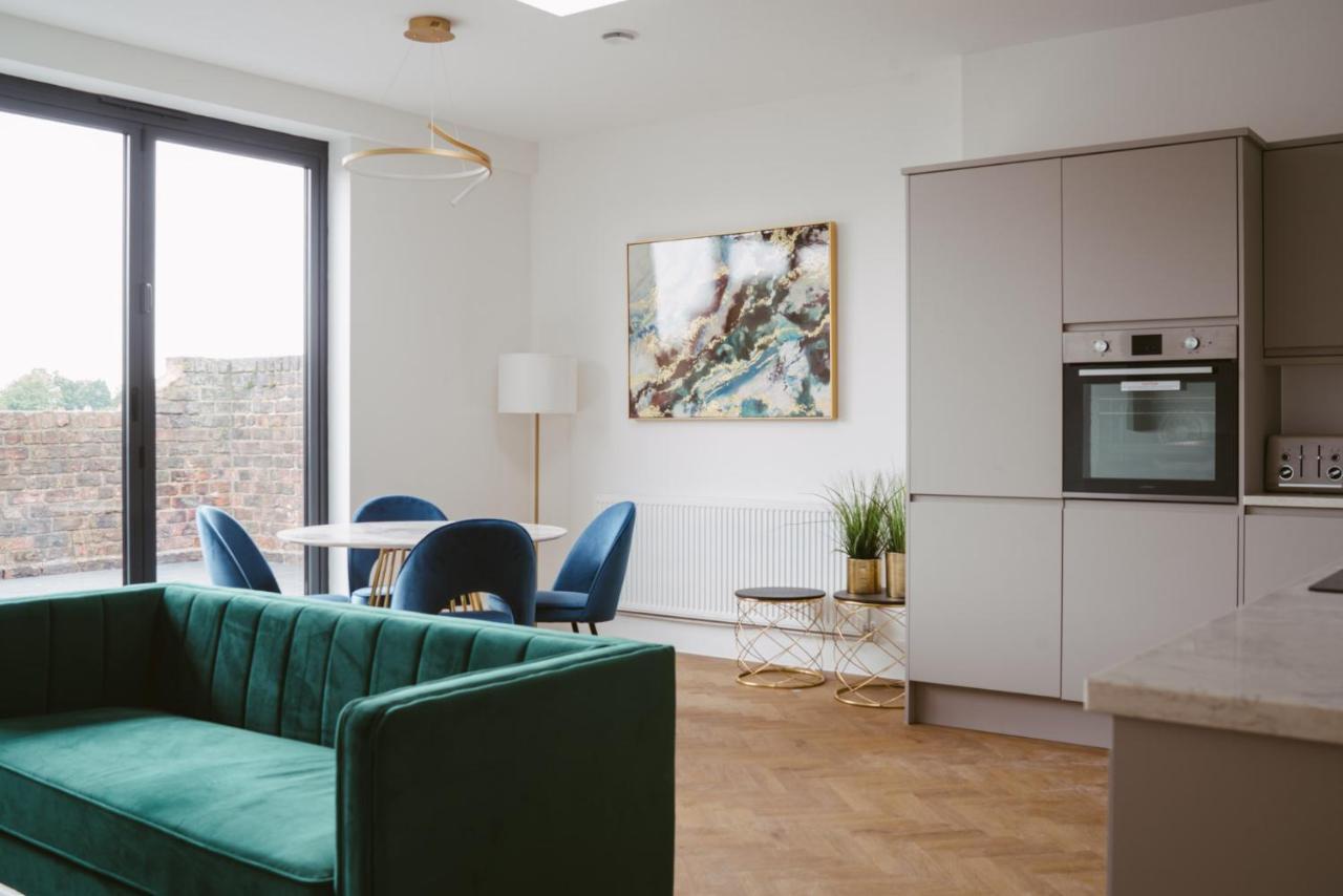 York Riverside Apartments 外观 照片
